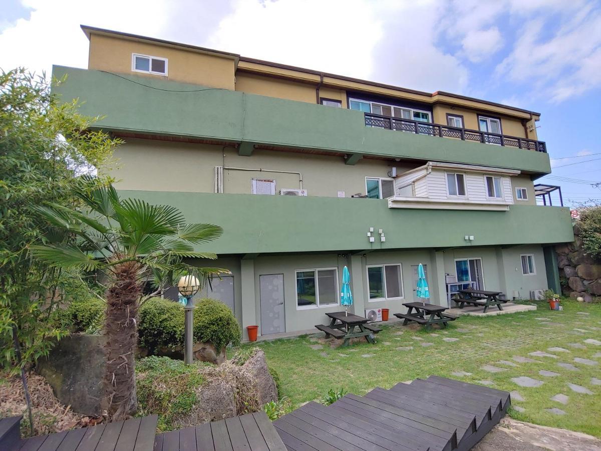 Jeju Oreum Pension Εξωτερικό φωτογραφία