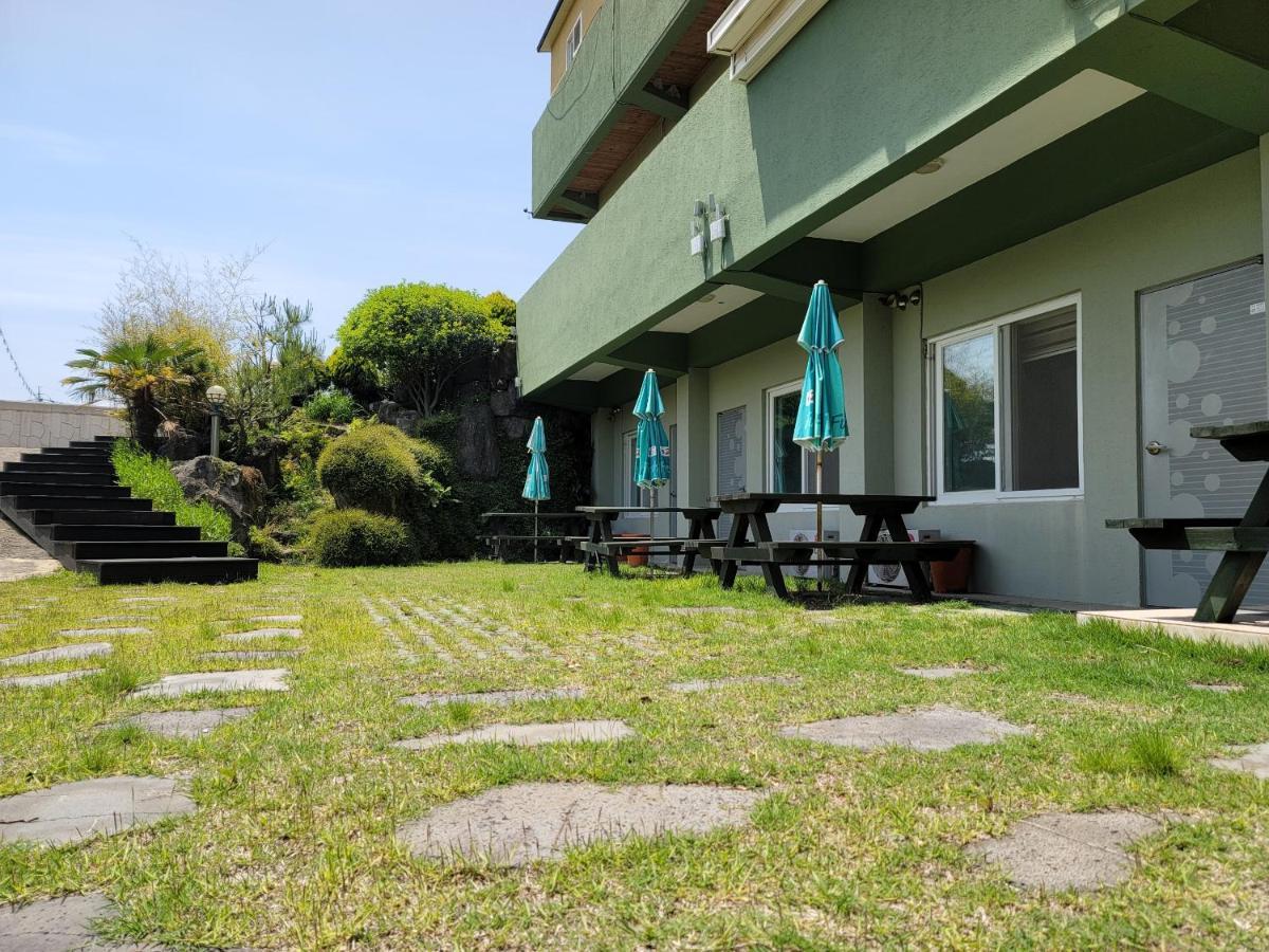 Jeju Oreum Pension Εξωτερικό φωτογραφία